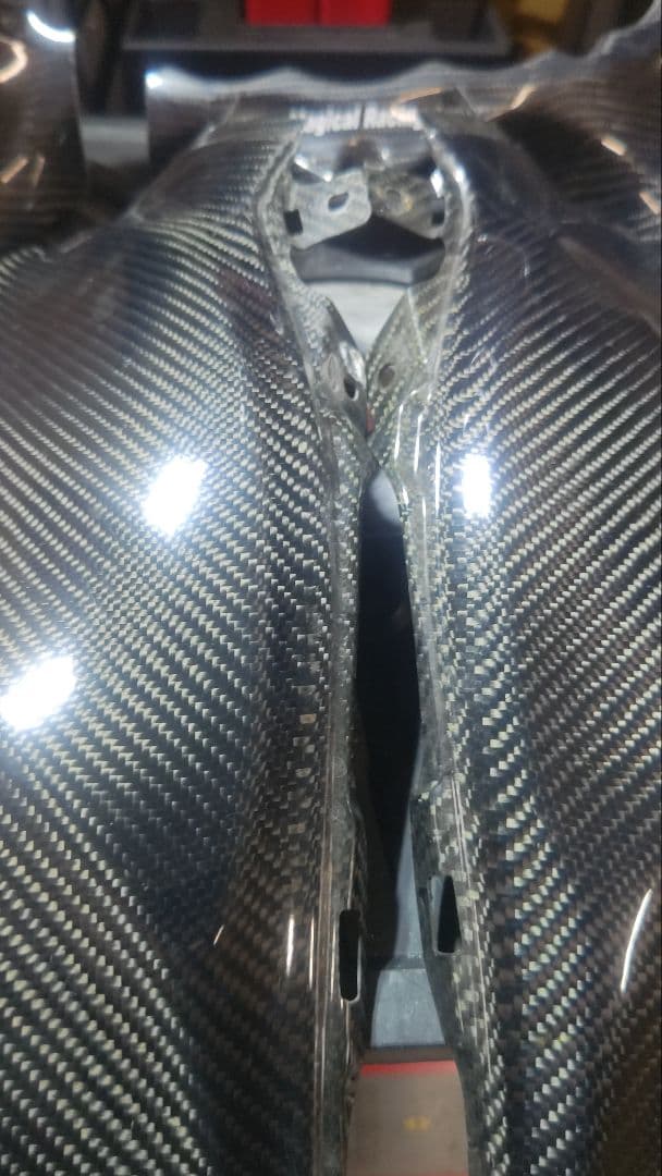 Magical Racing カーボンファイバー カウル　ハヤブサ　08〜　2型