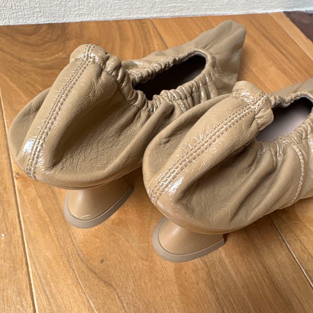 ボッテガヴェネタ ベージュ パンプス　シューズ　アーモンド