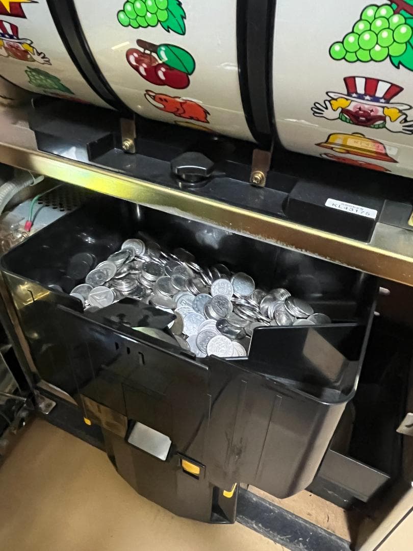 【5号機】アイムジャグラーEX【カウンター/鍵/ドル箱/メダル付き】