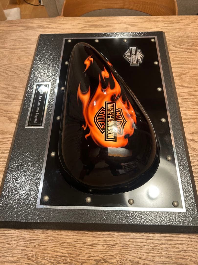 希少！ハーレーダビッドソンのタンクディスプレイ！