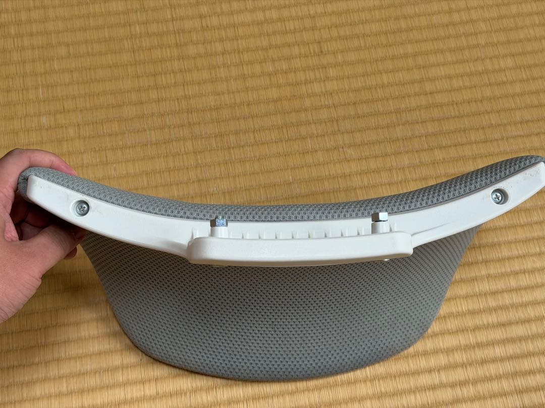 オカムラ　シルフィー　ヘッドレスト