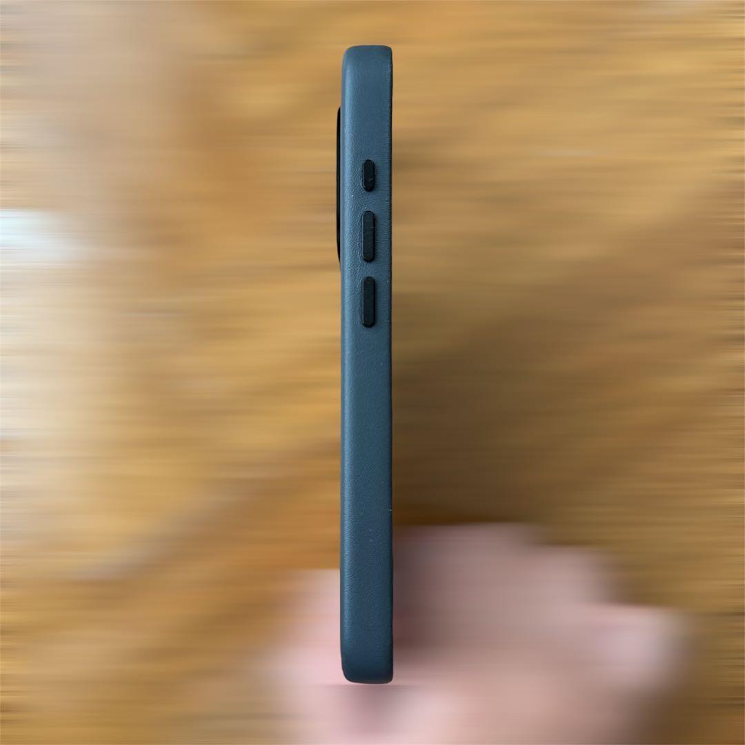 ポールスミス iPhoneケース iPhone 16 Pro ストライプ 虹色