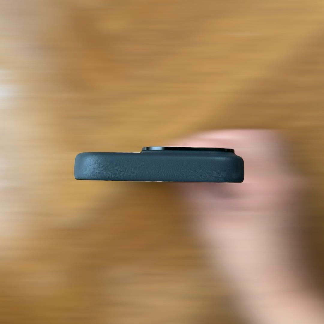 ポールスミス iPhoneケース iPhone 16 Pro ストライプ 虹色