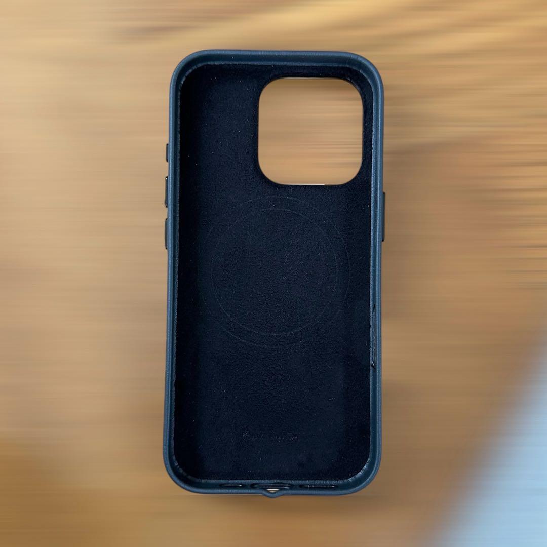 ポールスミス iPhoneケース iPhone 16 Pro ストライプ 虹色