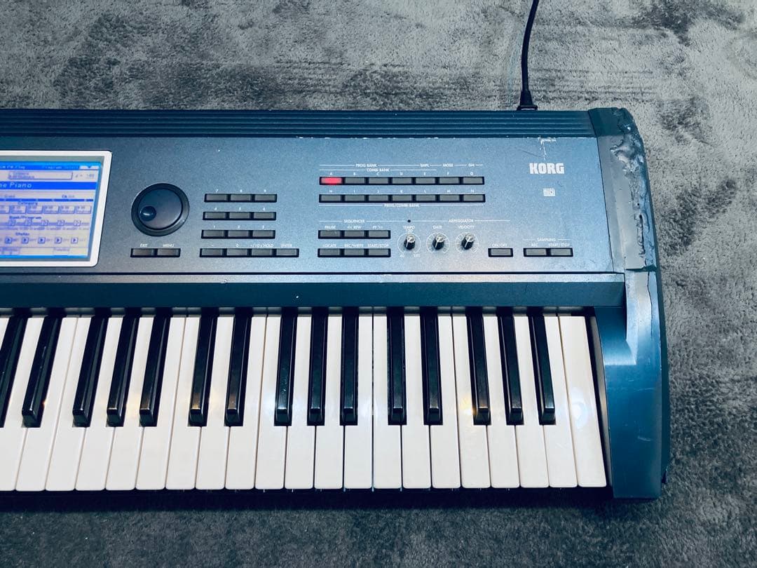 KORG TRITON EXTREME 61鍵