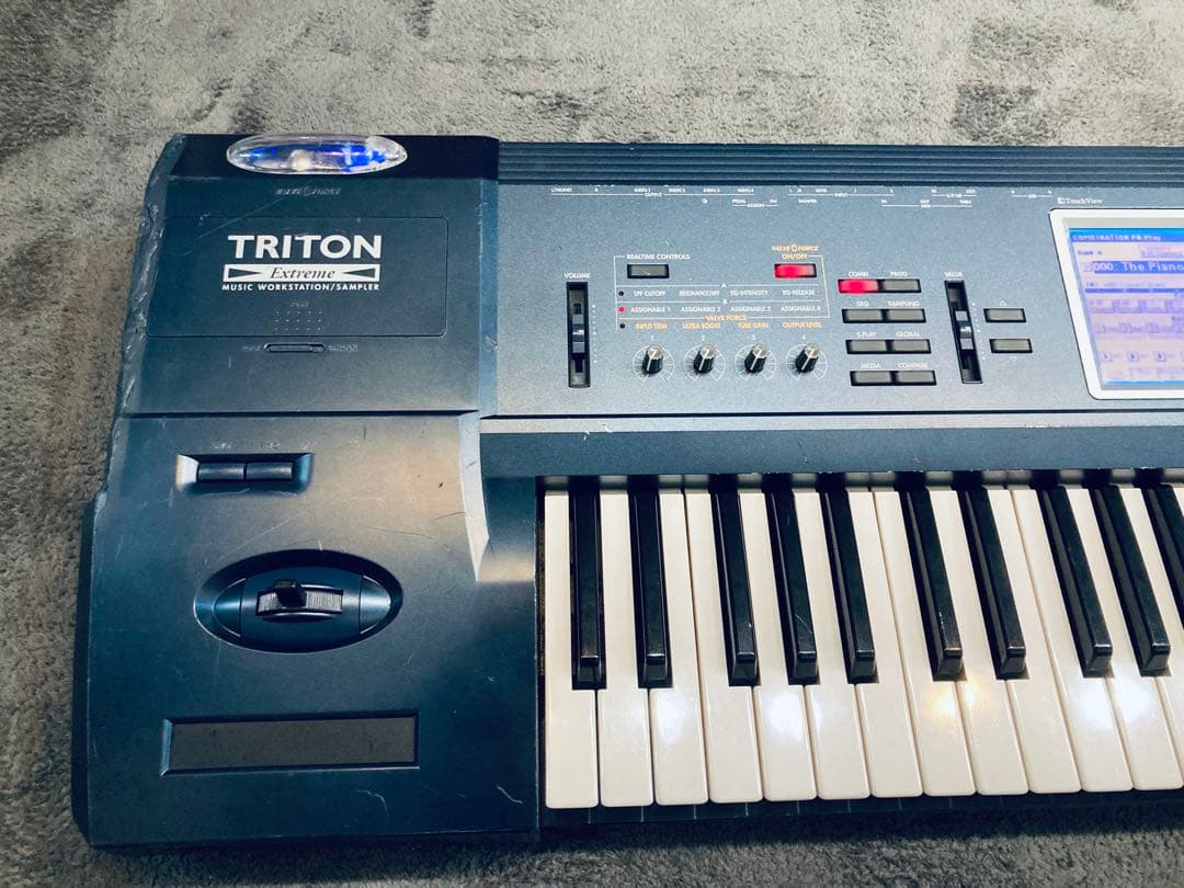KORG TRITON EXTREME 61鍵