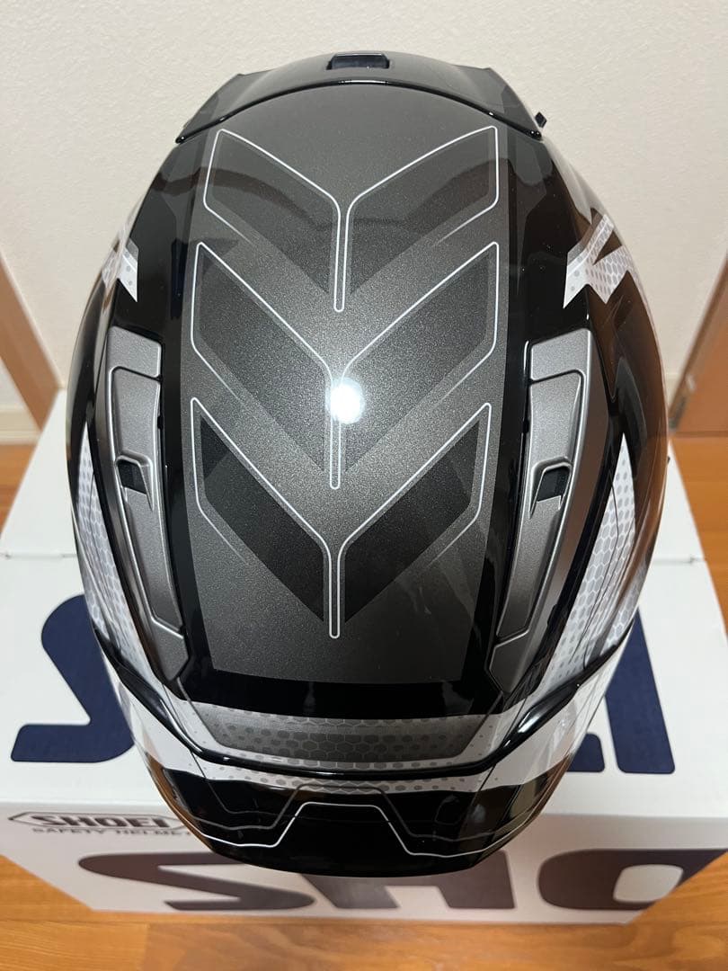 SHOEI x-fifteen エスカレート　Mサイズ