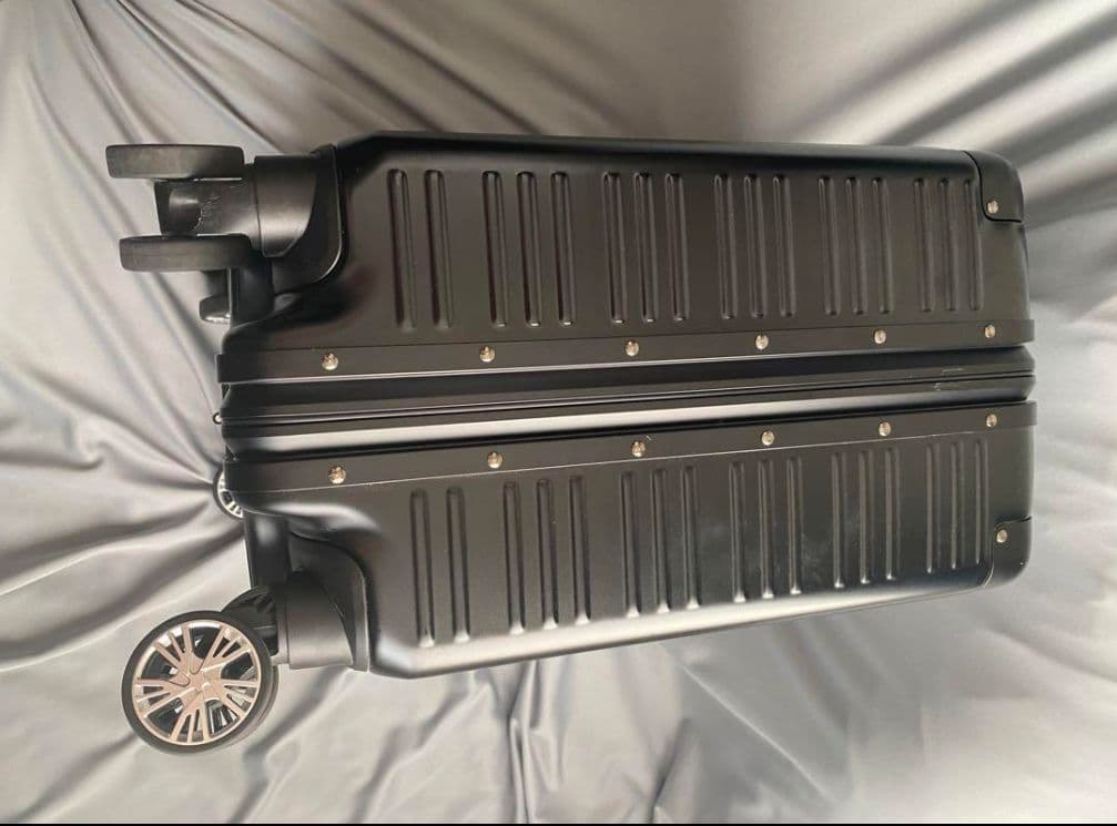 TAKEO KIKUCHI タケオキクチ　スーツケース　黒