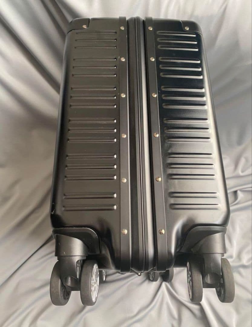 TAKEO KIKUCHI タケオキクチ　スーツケース　黒