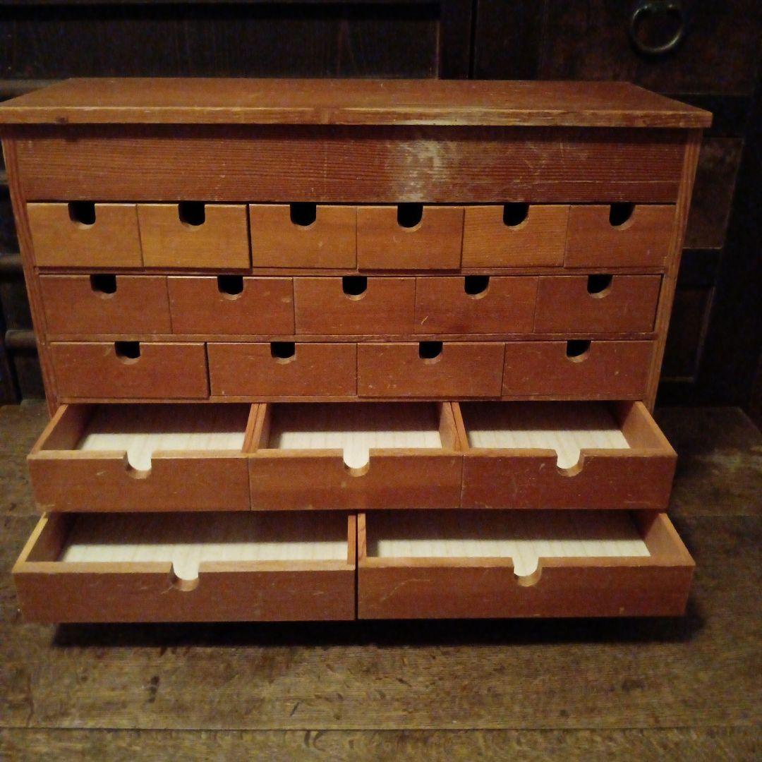 木製ブラウン箪笥 19引き出し,レトロ 小箪笥 小物入れ 薬入れ 和家具
