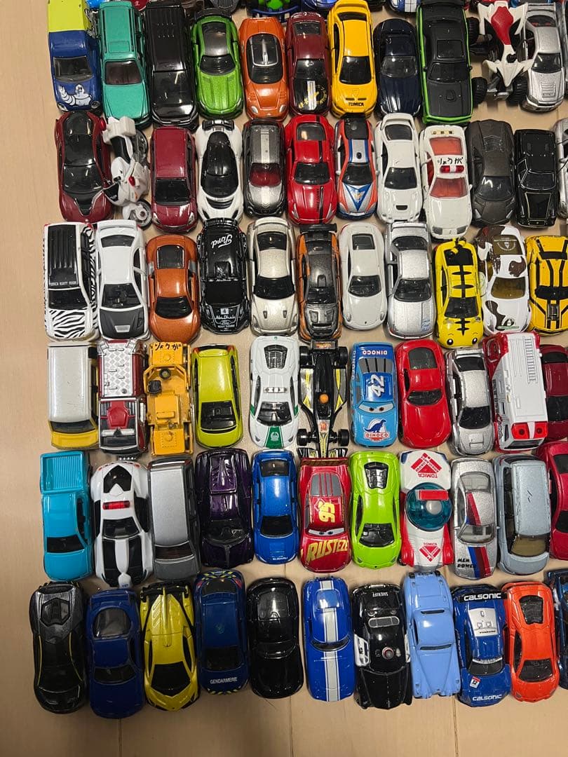 トミカ ミニカー まとめ売り 150台以上