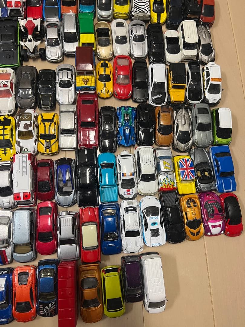 トミカ ミニカー まとめ売り 150台以上