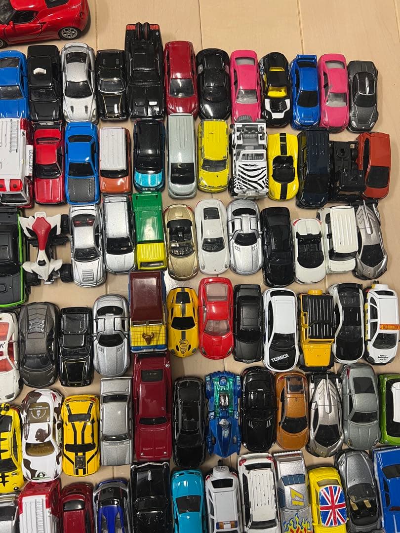 トミカ ミニカー まとめ売り 150台以上