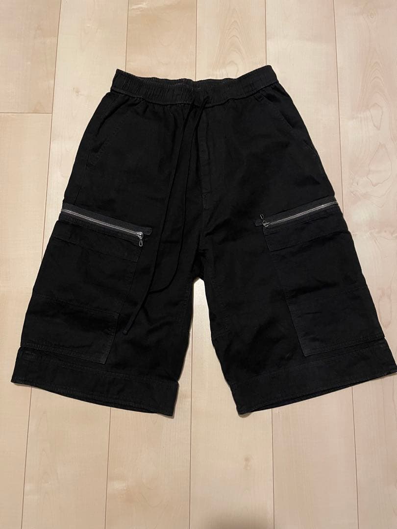 パンツ julius Rust Manifold Short Pants