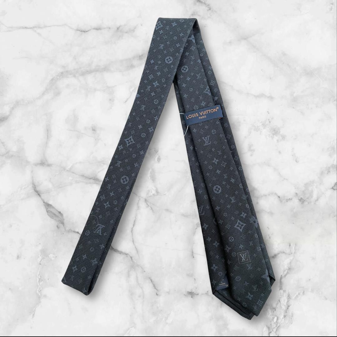 ルイヴィトン モノグラム ネクタイ ブラック 箱付き イタリア製