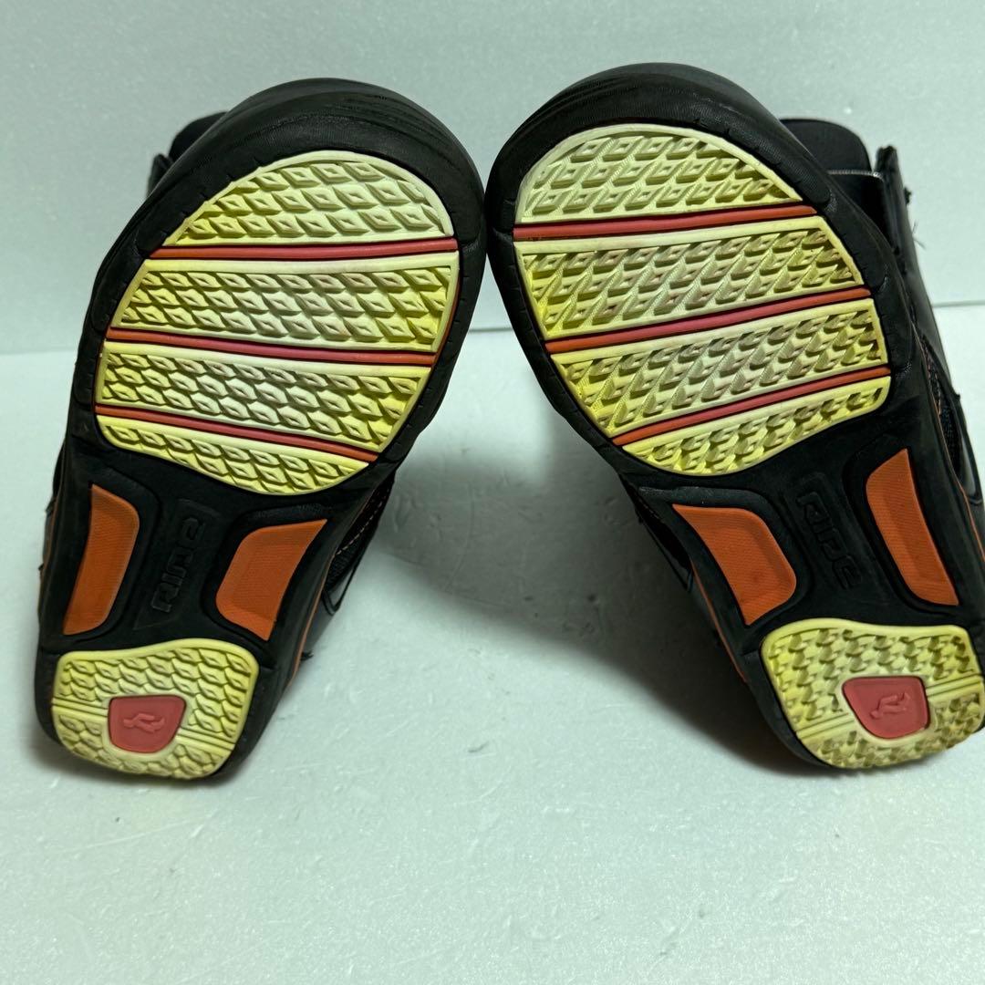 25.5cm 女性用スノーボードブーツ ブラック/ピンク