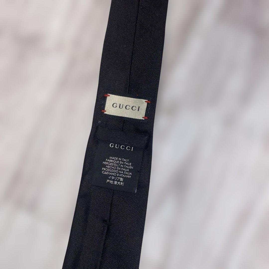 GUCCI トラ刺繍 黒ネクタイ
