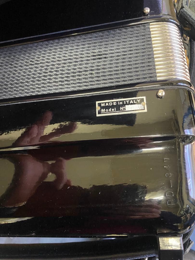 か*こ様 GHERRNI 41鍵軽量9.5kg赤蛇腹即演奏可能同じ型でも優れたリ