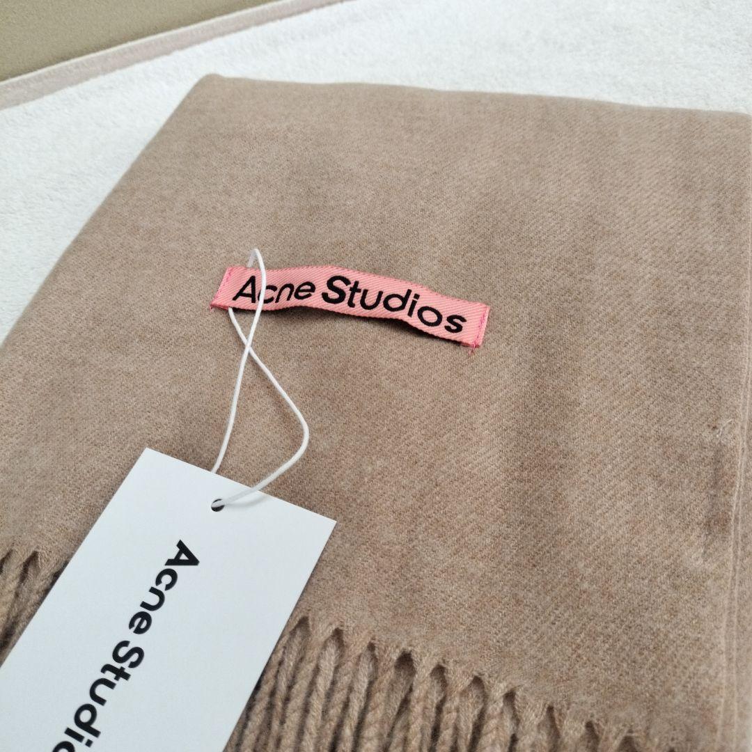カーキ　男女兼用　Acne Studios 　マフラー フリンジスカーフ