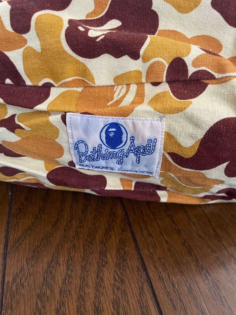 希少！A Bathing Ape カモフラージュ クッションカバー