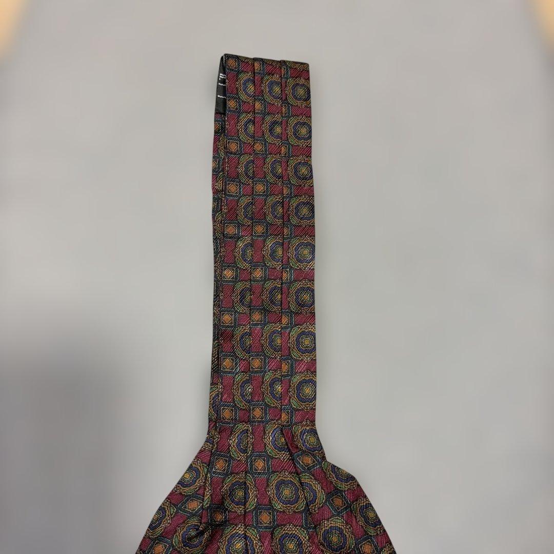 値下未使用イタリア製dunhill 幾何学模様 シルクアスコットタイワインレッド