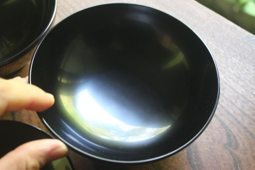 デッドストック！端正な黒漆に極上松葉沈金の映えるお椀2点（検輪島塗蒔絵椀雑煮椀