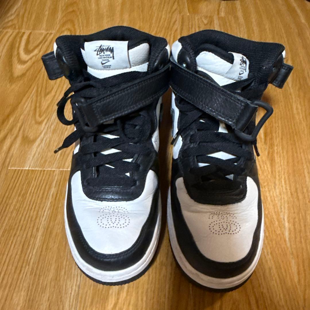 STUSSY × NIKE Air Force 1 Mid