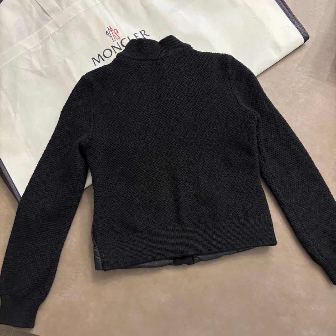 人気 モンクレール ダウン切替カーディガン 8anni (130cm) ブラック