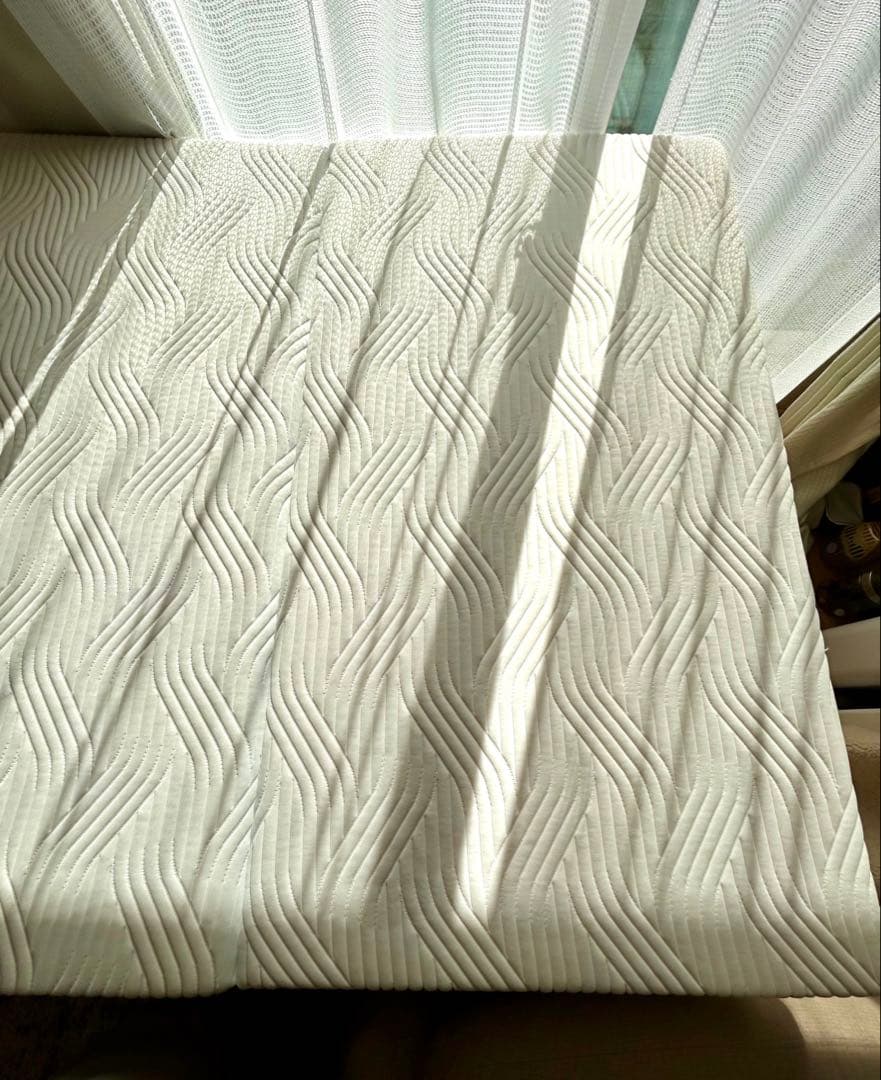 テンピュール Tempur折りたたみマットレス　8cm セミダブル 定価11万円