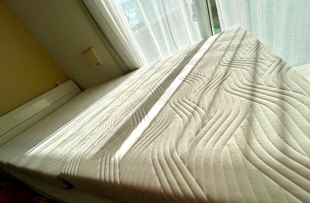 テンピュール Tempur折りたたみマットレス　8cm セミダブル 定価11万円