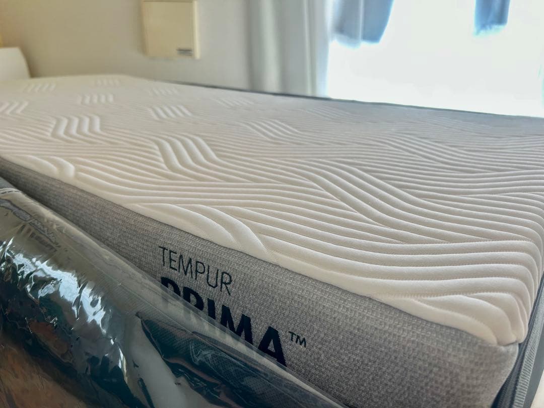 テンピュール Tempur折りたたみマットレス　8cm セミダブル 定価11万円