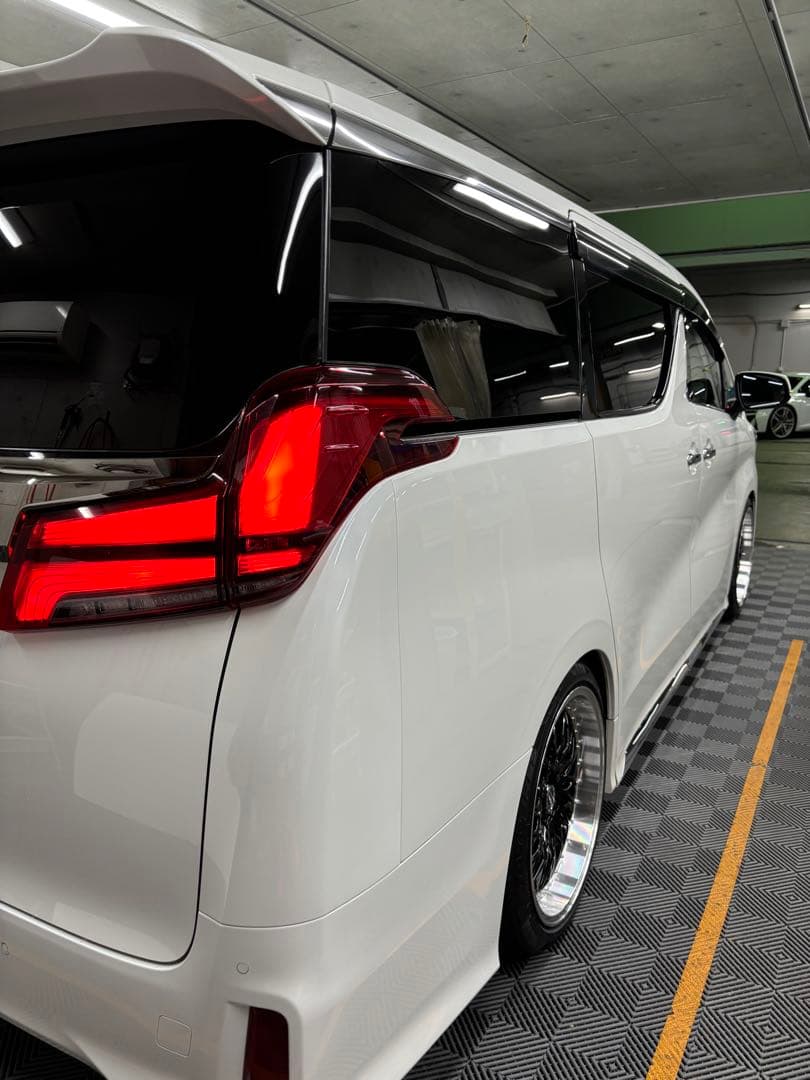 アルファード20インチ　左後ろ1本