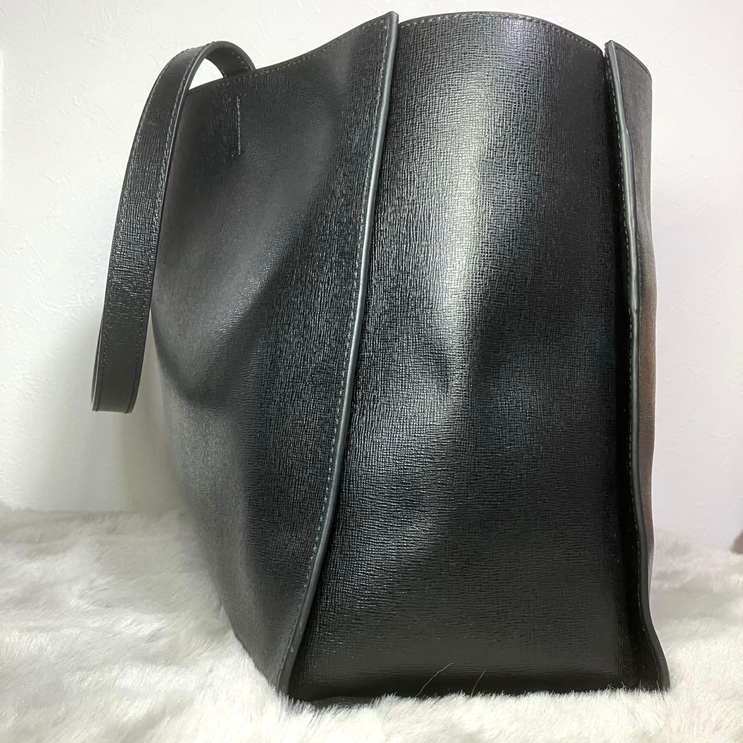 ★美品★FURLA フルラ トートバッグ ビジネスA4 肩がけ レザー ブラック