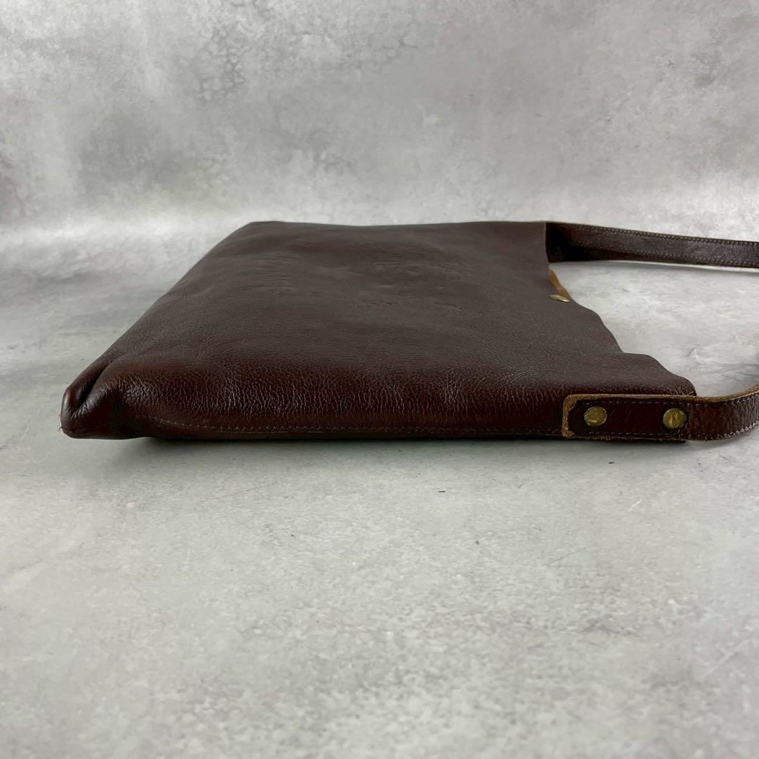 ✨美品✨イルビゾンテ　ショルダーバッグ　クロスボディ　デカロゴ　大容量　濃茶