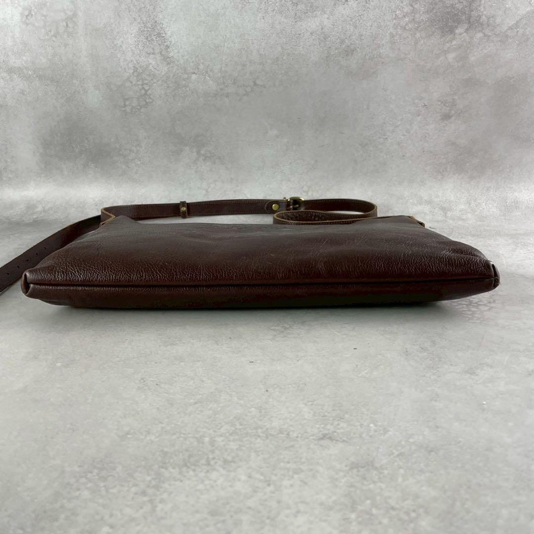 ✨美品✨イルビゾンテ　ショルダーバッグ　クロスボディ　デカロゴ　大容量　濃茶