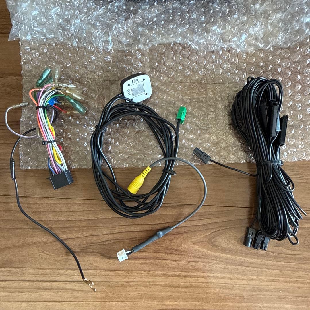 【美品】carrozzeria 7インチワイド楽ナビ AVIC-RZ711-E