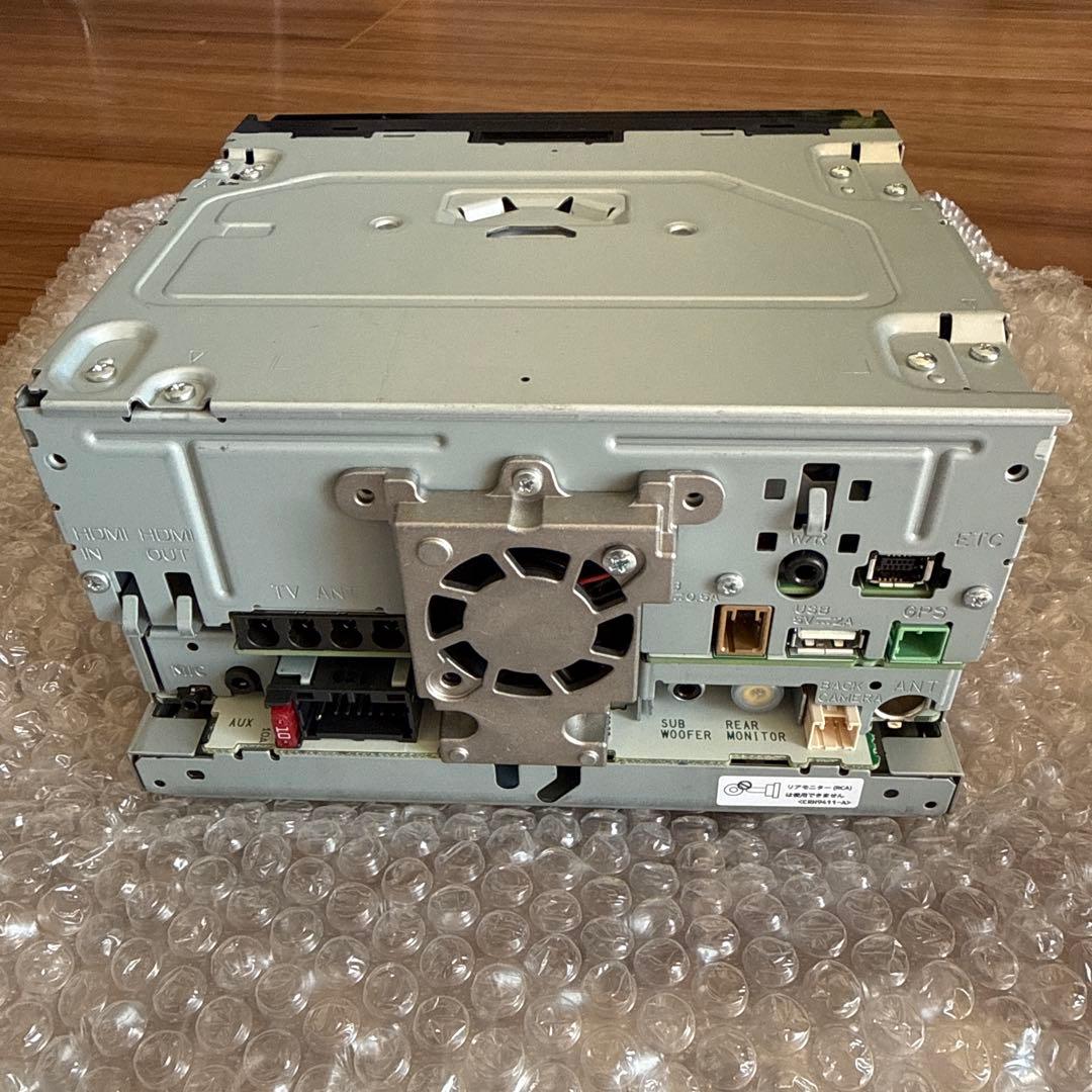 【美品】carrozzeria 7インチワイド楽ナビ AVIC-RZ711-E