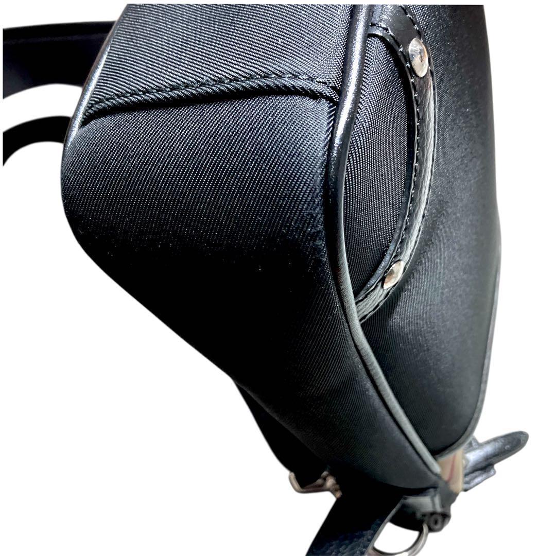 【美品】Burberryバーバリー ショルダーバッグ ノバチェック　キャンバス