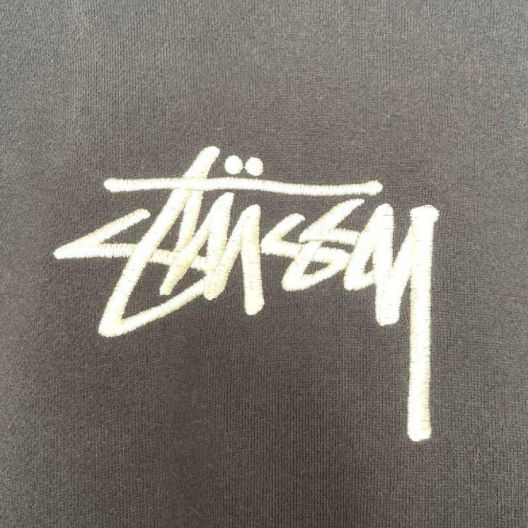 ステューシー　センター刺繍ロゴ　即完売モデル　パーカー　stussy