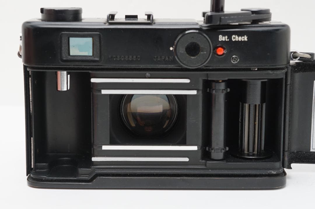 ＜動作美品＞YASHICA ELECTRO 35 CC