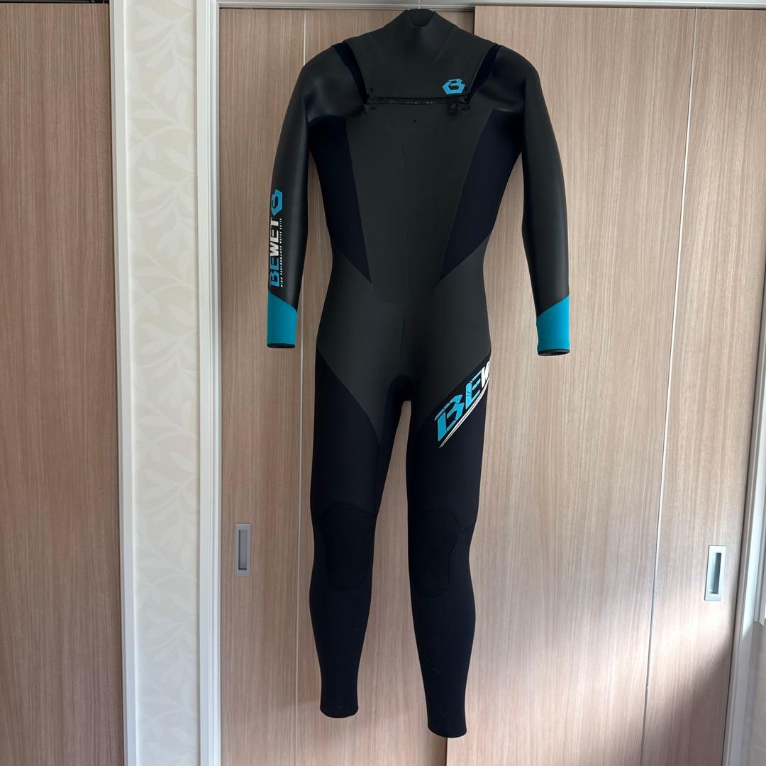 カ*ニ様 BEWET セミドライフルスーツ