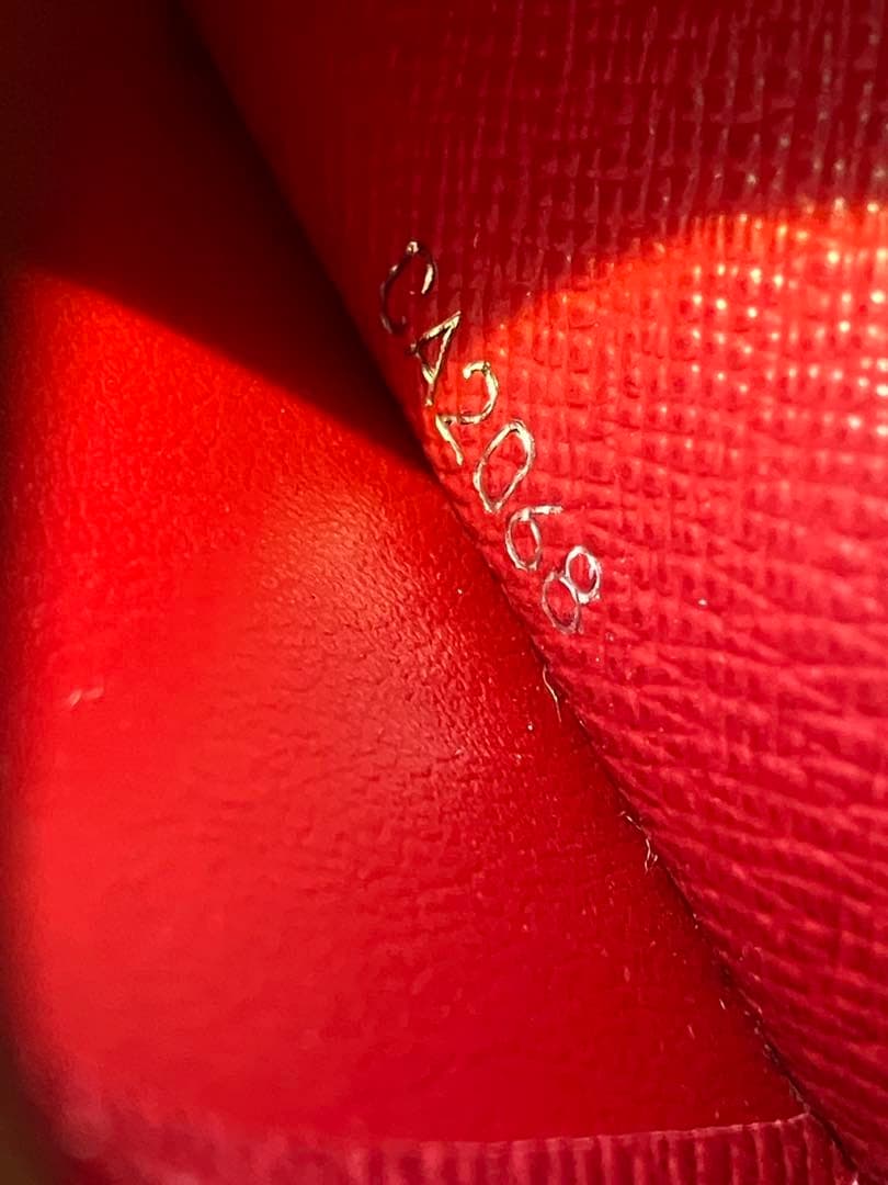 LOUIS VUITTON ルイヴィトンエピショルティクレ、6連キーケース　赤