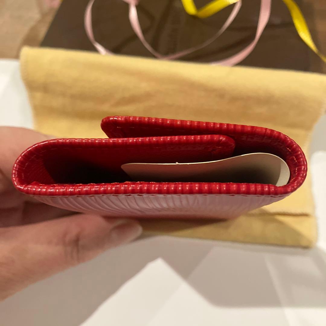 LOUIS VUITTON ルイヴィトンエピショルティクレ、6連キーケース　赤