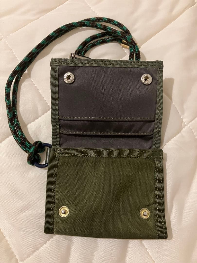 翔sacai 三つ折り財布 オリーブ色 日本製 ストラップ付き