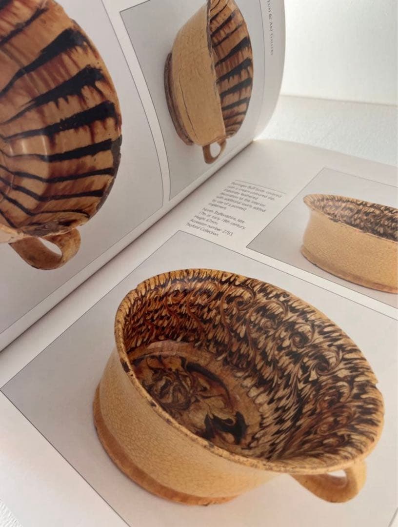 イギリススリップウェアコレクションの図録 スタッフォードシャー州陶器博物館