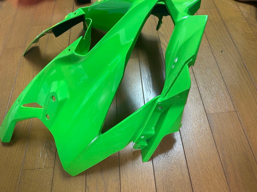 zx-25r用グリーンカウル アッパーカウル