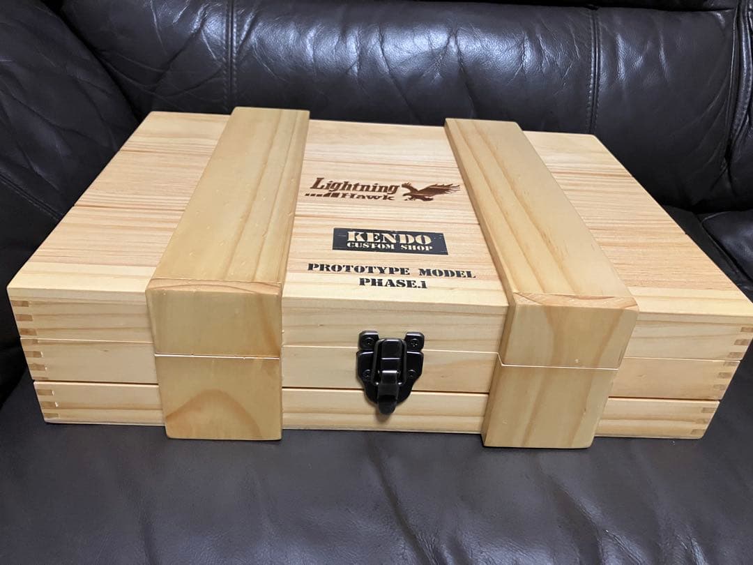 「東京マルイ」ガスブローバック ライトニングホーク BIOHAZARD RE:2