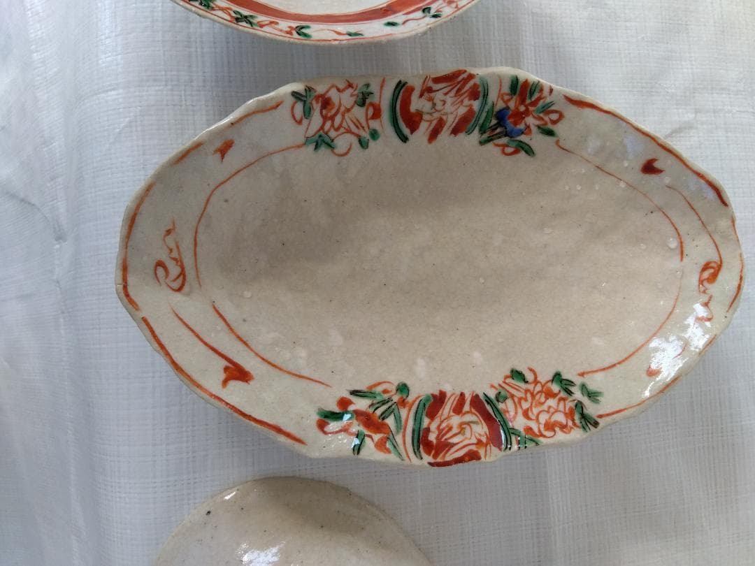 人気作者　黒岩卓実作　織部焼　赤絵長鉢1品と小鉢３品