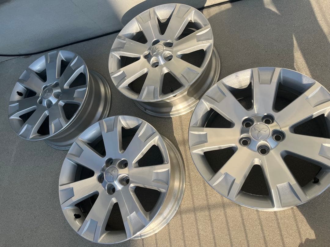 【純正戻しに】デリカD:5純正18インチホイール4本セット純正ナット付