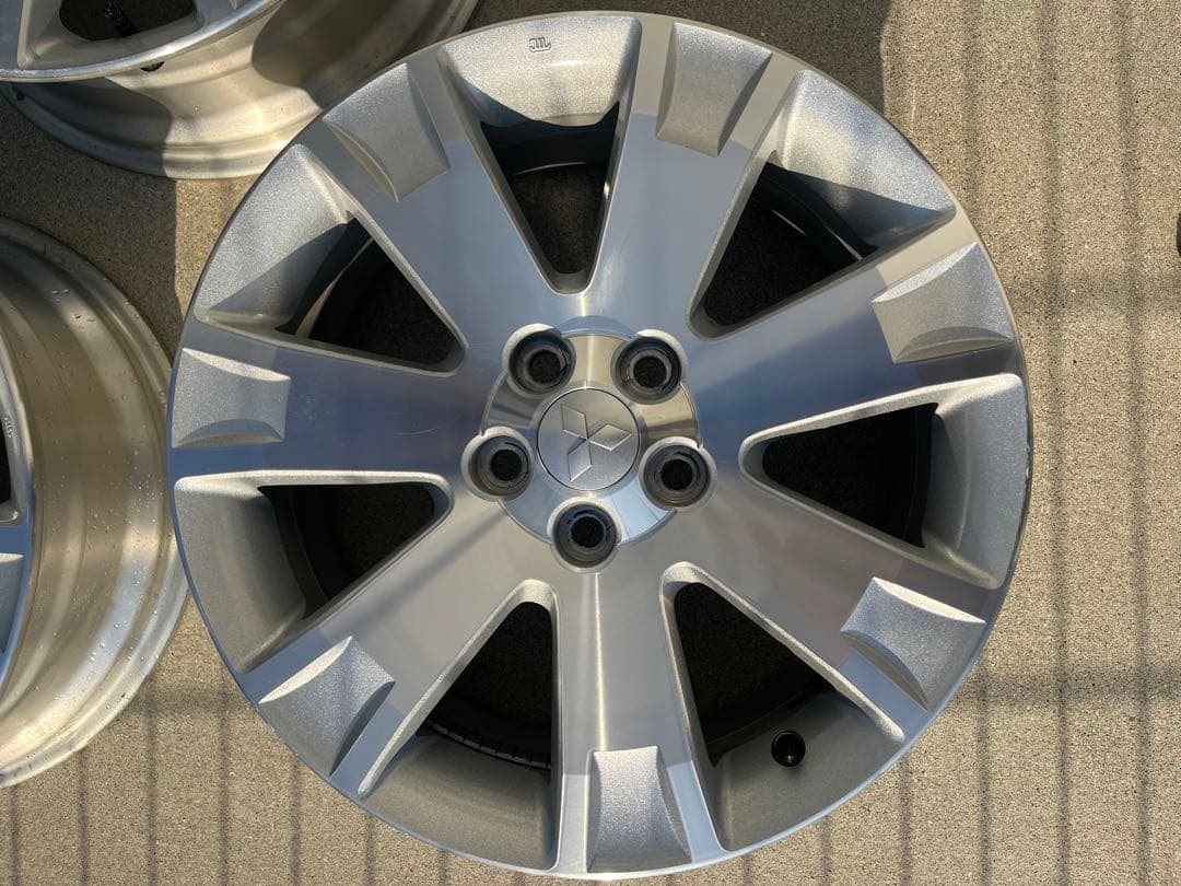 【純正戻しに】デリカD:5純正18インチホイール4本セット純正ナット付